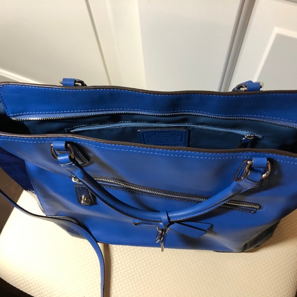 Coach | Bags | Coach Poppy Textured Patent Small Blaire  COACH Poppy Colorblock Leather Blaire Tote
